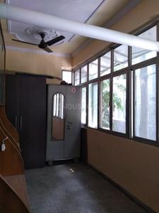 Gallery Cover Image of 1350 Sq.ft 3 BHK Apartment for buy in Patparganj for 11000000