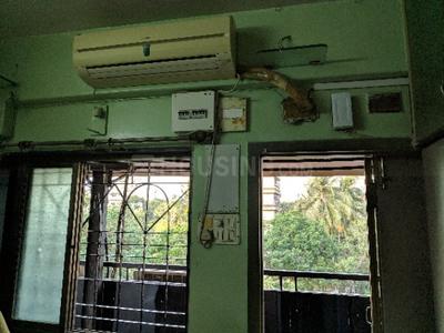 Gallery Cover Image of 360 Sq.ft 1 BHK Apartment for buy in Worli for 12000000