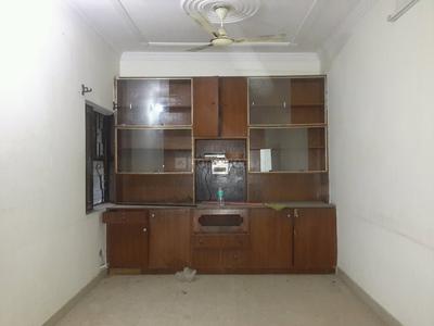 Gallery Cover Image of 1150 Sq.ft 3 BHK Apartment for buy in Mayur Vihar II for 17000000
