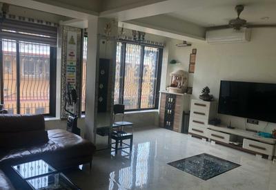 Gallery Cover Image of 1900 Sq.ft 3 BHK Apartment for buy in Mulund West for 35500000