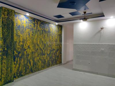 Gallery Cover Image of 900 Sq.ft 3 BHK Apartment for buy in Dwarka Mor for 4200000