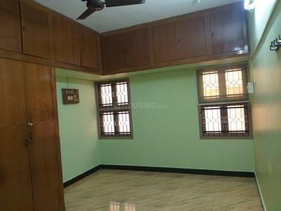 Gallery Cover Image of 1025 Sq.ft 2 BHK Apartment for buy in Mylapore for 8500000