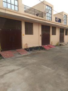 Gallery Cover Image of 430 Sq.ft 1 BHK Independent House for buy in Noida Extension for 1600000
