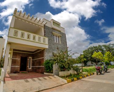 Gallery Cover Image of 2078 Sq.ft 3 BHK Villa for buy in Chandapura for 8500000