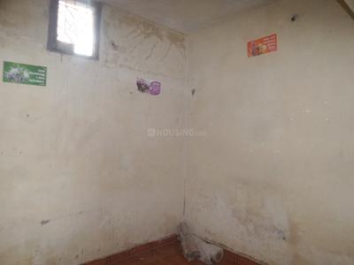 Gallery Cover Image of 700 Sq.ft 1 RK Apartment for buy in Neelankarai for 4500000
