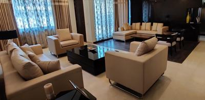 Gallery Cover Image of 2500 Sq.ft 3 BHK Apartment for buy in Park Belles, Malsi for 18500000