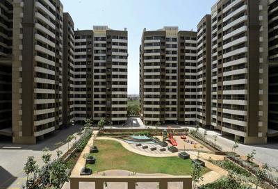 Gallery Cover Image of 1235 Sq.ft 3 BHK Apartment for rent in Mira Road East for 32000