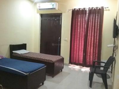 Bedroom Image of Aone PG in Sector 33