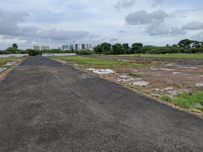 Gallery Cover Image of Sq.ft Residential Plot for buy in Pallikaranai for 4600000