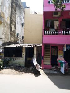 Gallery Cover Image of 400 Sq.ft 1 BHK Independent House for buy in KK Nagar for 7500000