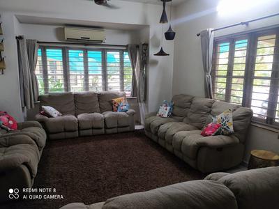 Gallery Cover Image of 3375 Sq.ft 4 BHK Independent House for buy in Dharmadev Netra Bunglows, Memnagar for 40000000