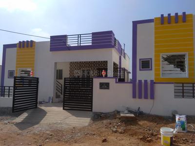 Gallery Cover Image of 700 Sq.ft 2 BHK Independent House for buy in Hosur for 2350000