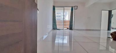 Gallery Cover Image of 1080 Sq.ft 2 BHK Apartment for buy in Khodiyar for 4800000