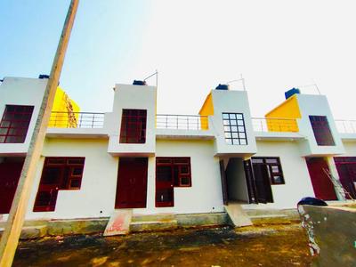 Gallery Cover Image of 450 Sq.ft 2 BHK Independent House for buy in Sadopur for 1800000