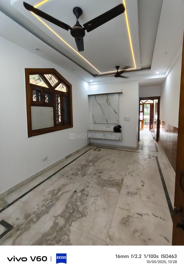 Flats for Rent in Vaishali Sector 6, Vaishali, Ghaziabad 6+