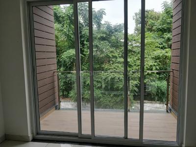 Gallery Cover Image of 1560 Sq.ft 3 BHK Apartment for buy in Ekkatuthangal for 13000000