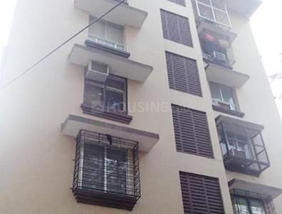 Gallery Cover Image of 950 Sq.ft 3 BHK Apartment for buy in Malad West for 20000000