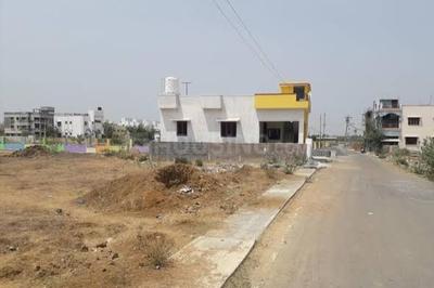 Gallery Cover Image of Sq.ft Residential Plot for buy in Kelambakkam for 3300000