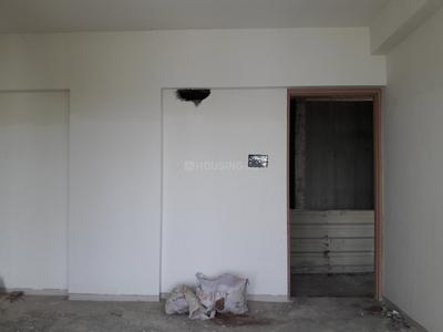 Gallery Cover Image of 650 Sq.ft 1 BHK Apartment for buy in Malad West for 8200000