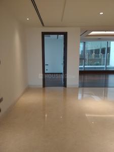 Gallery Cover Image of 2890 Sq.ft 3 BHK Apartment for buy in Vakil Garden City for 22650000