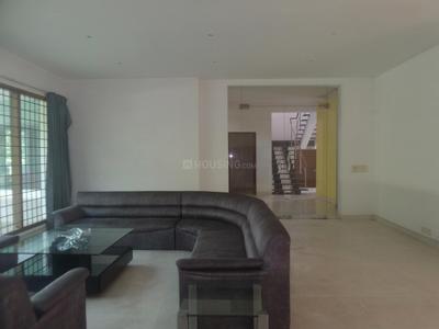 5+ BHK Independent House