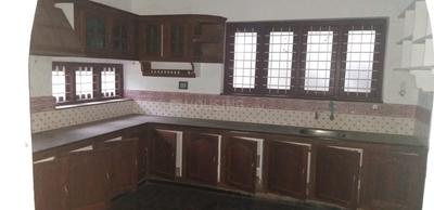 Gallery Cover Image of 3000 Sq.ft 4 BHK Independent House for buy in Veliyannur for 12500000