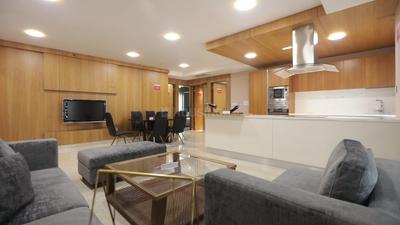 Gallery Cover Image of 1449 Sq.ft 3 BHK Apartment for buy in Malad West for 24900000