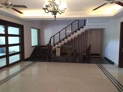 Gallery Cover Image of 8000 Sq.ft 5+ BHK Independent House for buy in DLF Phase 1 for 99000000