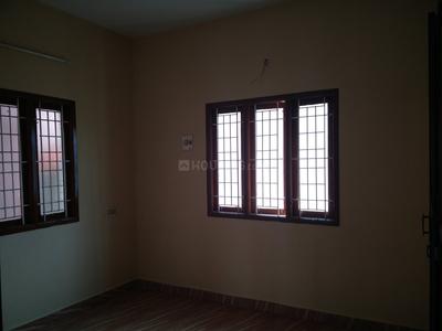 Gallery Cover Image of 1000 Sq.ft 2 BHK Independent House for rent in Chromepet for 11000