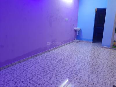 Gallery Cover Image of 600 Sq.ft 1 BHK Independent House for rent in Perungalathur for 12000