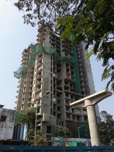 Gallery Cover Image of 995 Sq.ft 2 BHK Apartment for buy in Borivali West for 20000000