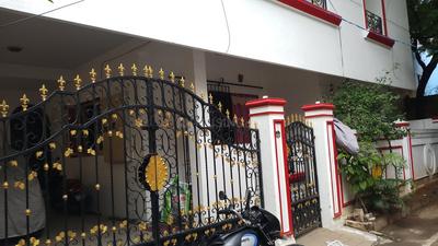 Gallery Cover Image of 3450 Sq.ft 5 BHK Independent House for buy in Vadapalani for 35000000