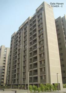 Gallery Cover Image of 1850 Sq.ft 3 BHK Apartment for buy in Khodiyar for 8500000