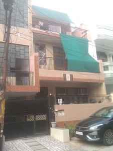 Building Image of Girls PG in Sector 55