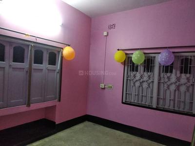 Gallery Cover Image of 900 Sq.ft 2 BHK Independent Floor for rent in Dum Dum Cantonment for 8000