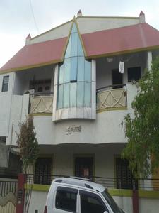 5+ BHK Independent House