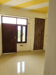 Gallery Cover Image of 980 Sq.ft 2 BHK Independent Floor for buy in Sector 151 for 2569456