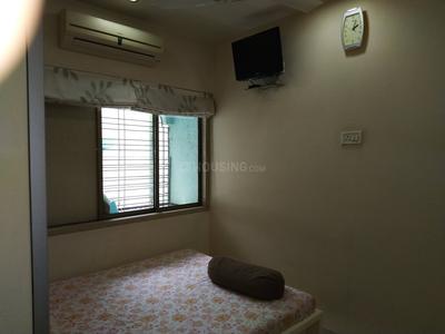 Gallery Cover Image of 750 Sq.ft 2 BHK Apartment for buy in Prabhadevi for 25000000