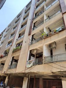 Gallery Cover Image of 2200 Sq.ft 3 BHK Independent Floor for buy in Sector 18 for 5100000