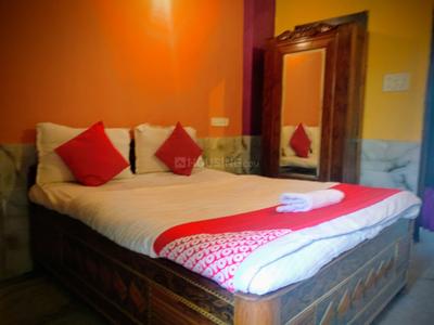 Gallery Cover Image of 1080 Sq.ft 10 BHK Independent House for rent in New Town for 175000