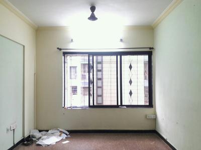 Gallery Cover Image of 600 Sq.ft 1 BHK Apartment for buy in Malad West for 11000000