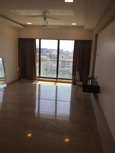 Gallery Cover Image of 1600 Sq.ft 3 BHK Apartment for buy in Santacruz West for 60500000