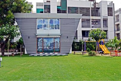 Gallery Cover Image of 1935 Sq.ft 3 BHK Apartment for buy in Chandkheda for 6772000