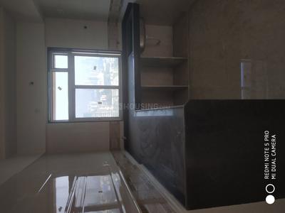 Gallery Cover Image of 580 Sq.ft 1 BHK Apartment for buy in Kandivali West for 10000000