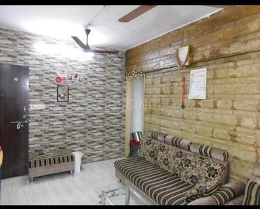 Gallery Cover Image of 600 Sq.ft 1 BHK Apartment for buy in Goregaon West for 10000000