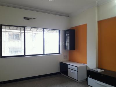 Gallery Cover Image of 650 Sq.ft 1 BHK Apartment for buy in Malad West for 9400000