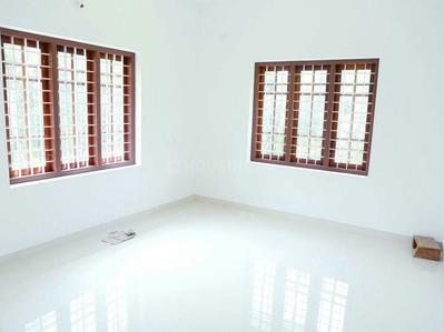 Gallery Cover Image of 1750 Sq.ft 4 BHK Villa for buy in Kalpathy for 3000000