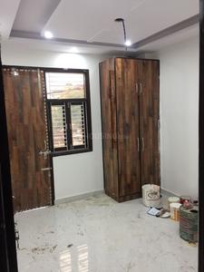 Gallery Cover Image of 720 Sq.ft 3 BHK Independent Floor for buy in Dwarka Mor for 3600000