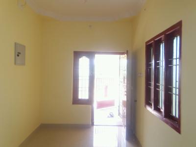 Gallery Cover Image of 650 Sq.ft 2 BHK Villa for buy in Veppampattu for 1950000
