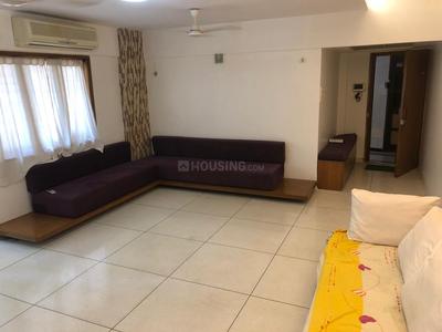 Gallery Cover Image of 1600 Sq.ft 3 BHK Apartment for buy in Juhu for 120000000